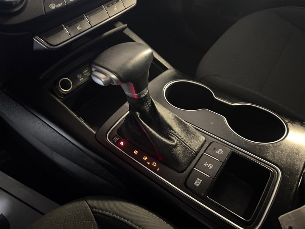 2020 Kia Sorento S 6/3 ROW