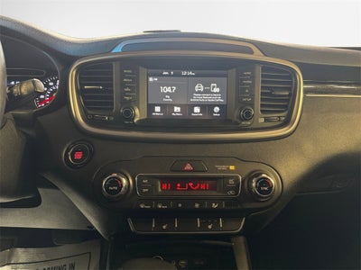 2020 Kia Sorento S 6/3 ROW