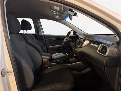 2020 Kia Sorento S 6/3 ROW