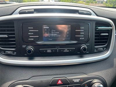2017 Kia Sorento LX V6/3 Row