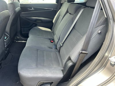2017 Kia Sorento LX V6/3 Row