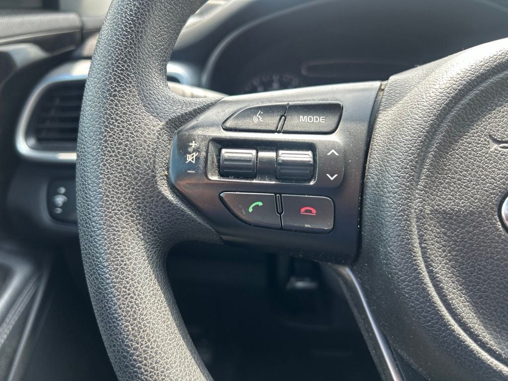2017 Kia Sorento LX V6/3 Row