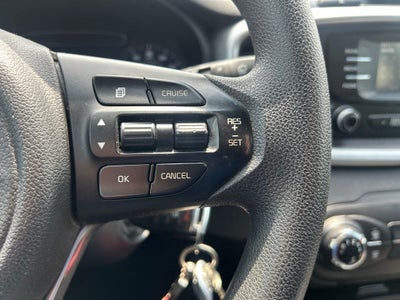 2017 Kia Sorento LX V6/3 Row