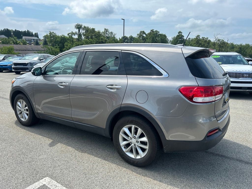 2017 Kia Sorento LX V6/3 Row
