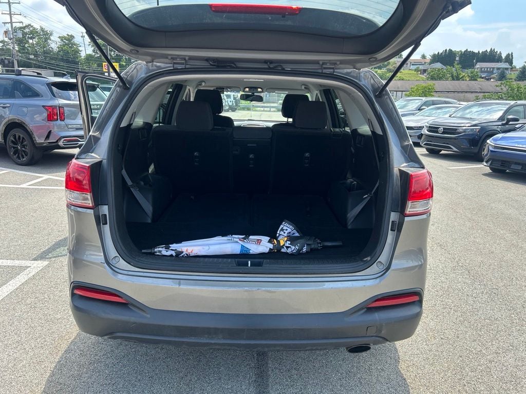 2017 Kia Sorento LX V6/3 Row