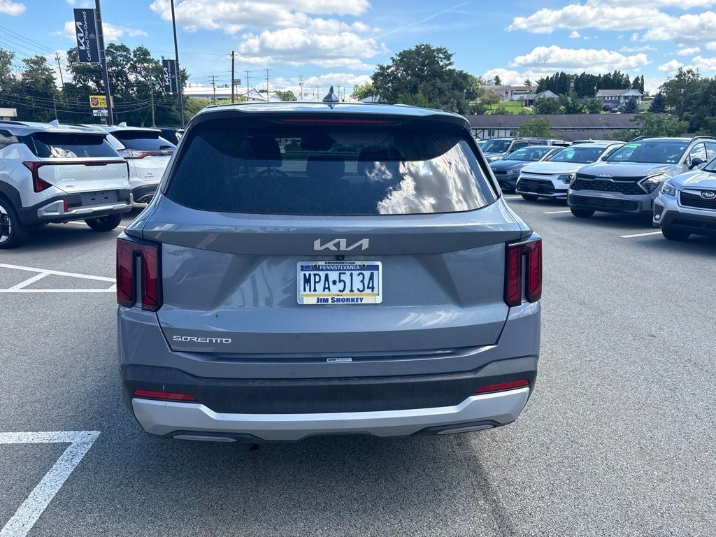2024 Kia Sorento LX FWD