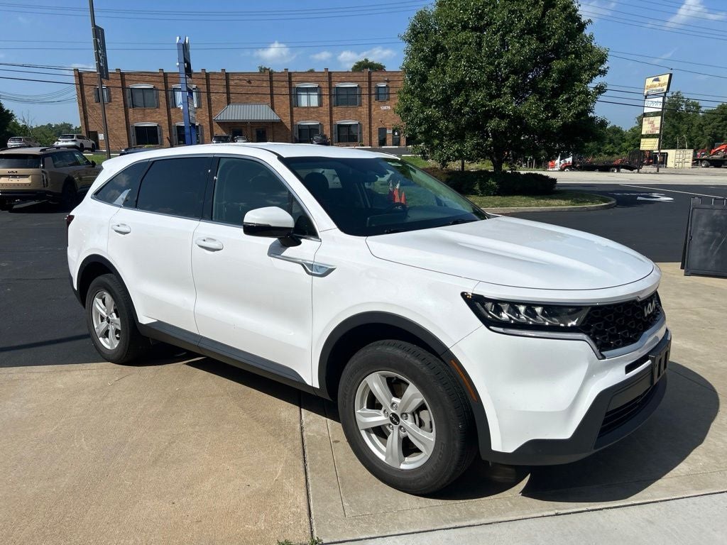 2023 Kia Sorento LX