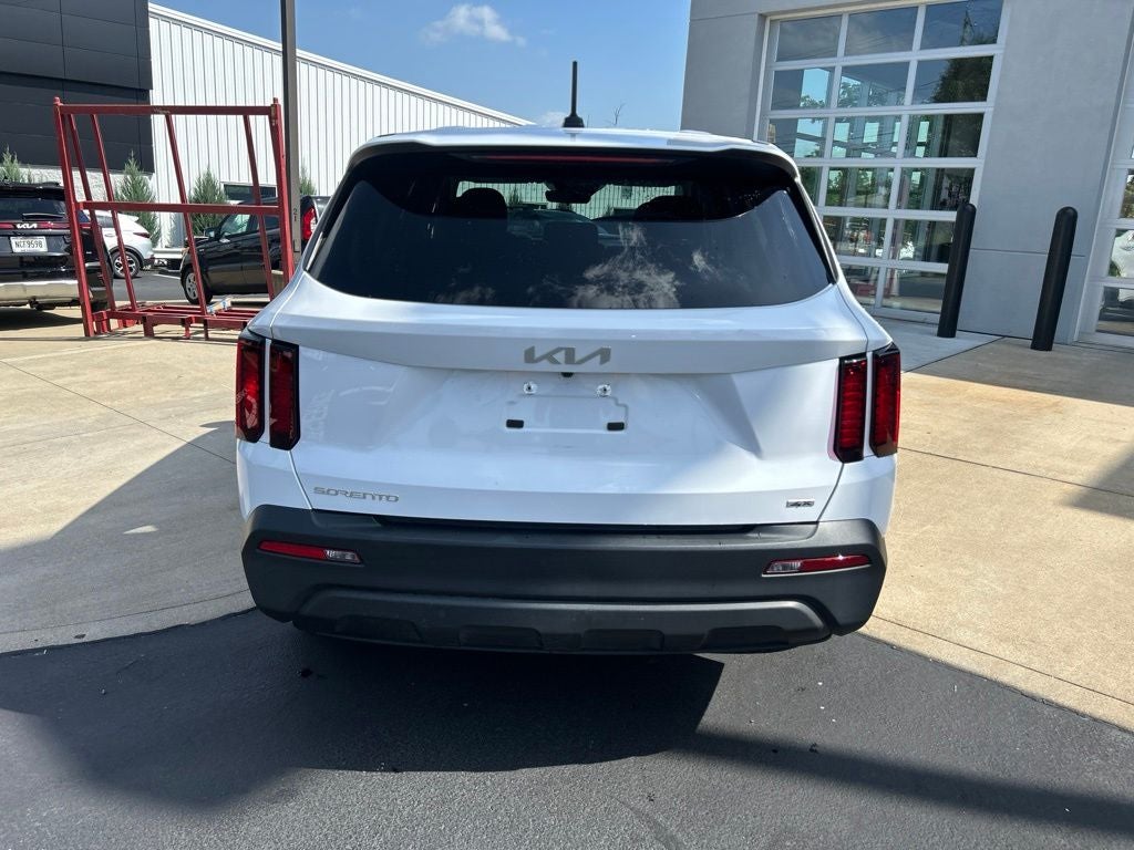 2023 Kia Sorento LX