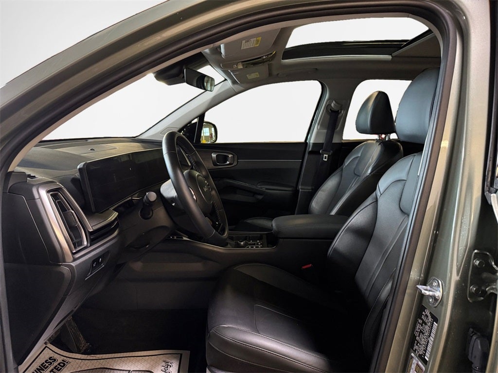 2025 Kia Sorento X-Line EX