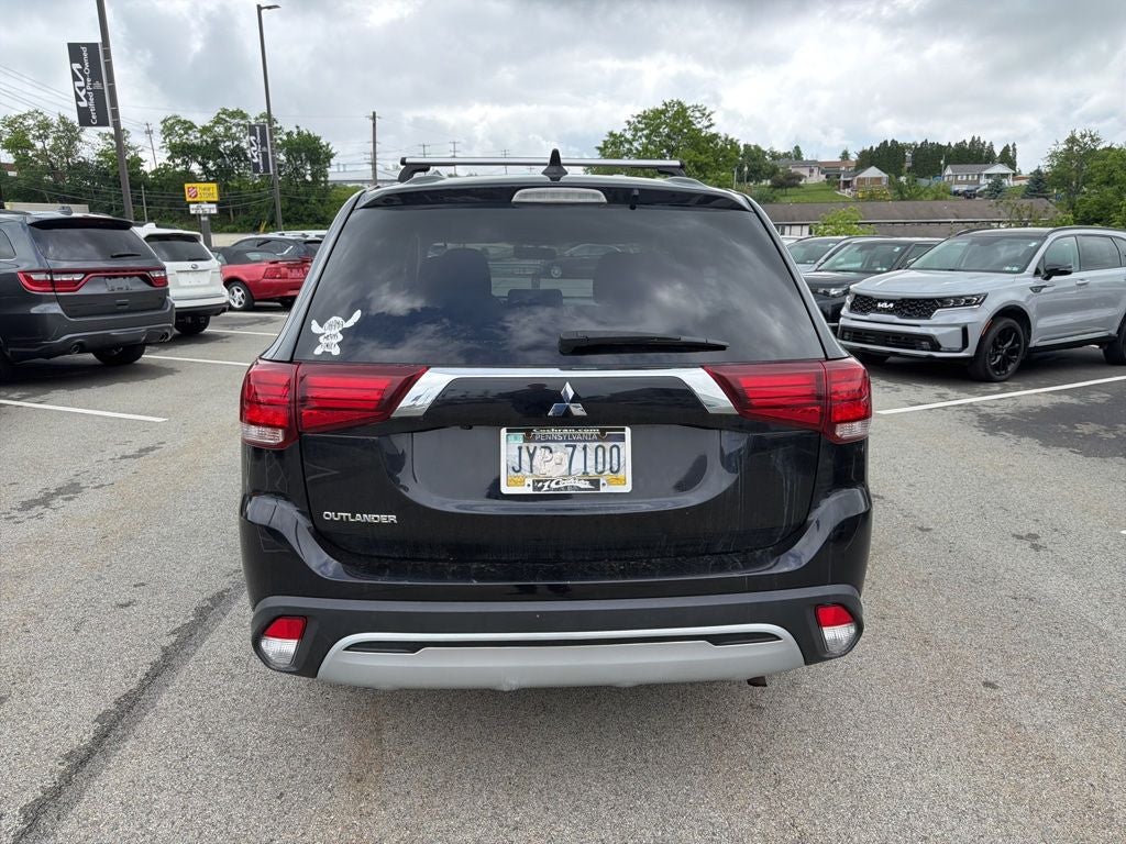 2020 Mitsubishi Outlander ES