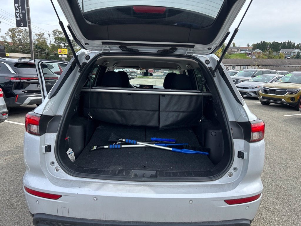 2022 Mitsubishi Outlander ES