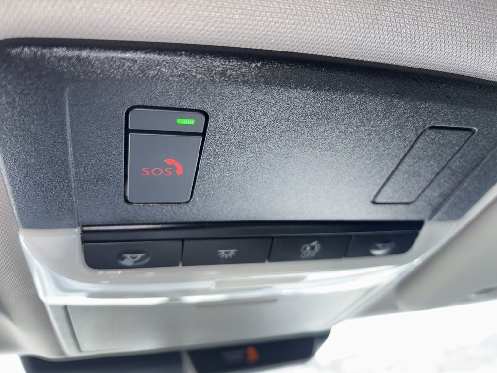 2022 Mitsubishi Outlander Black Out Pkg