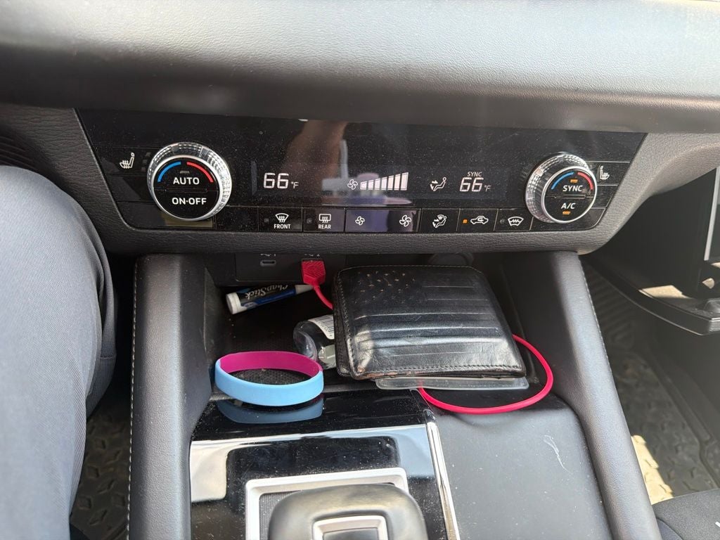2023 Mitsubishi Outlander SE