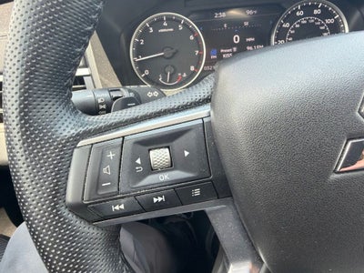 2023 Mitsubishi Outlander SE