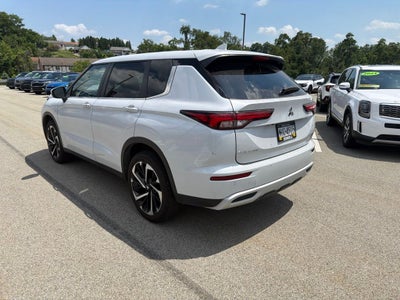 2023 Mitsubishi Outlander SE