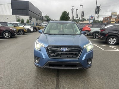 2024 Subaru Forester Premium