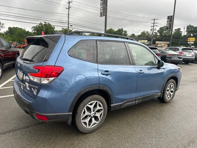 2024 Subaru Forester Premium