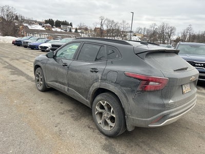 2025 Chevrolet Trax LT FWD