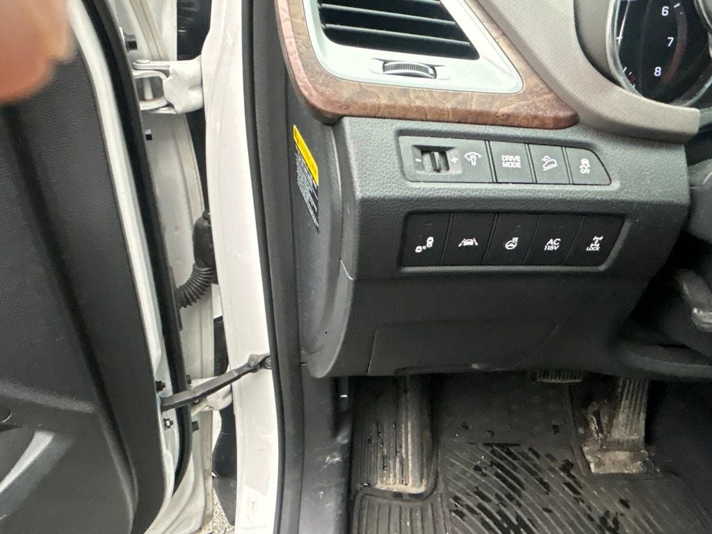 2017 Hyundai Santa Fe Limited Ultimate