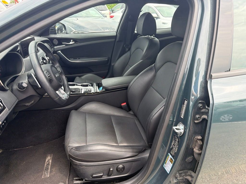 2023 Kia Stinger GT-Line Sun and Sound Pkg