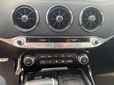2023 Kia Stinger GT-Line Sun and Sound Pkg