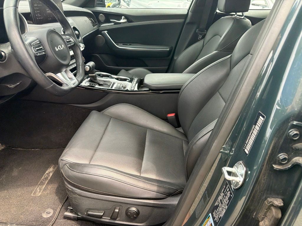 2023 Kia Stinger GT-Line Sun and Sound Pkg