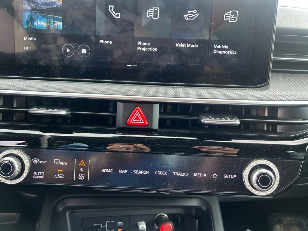 2025 Kia K5 LXS