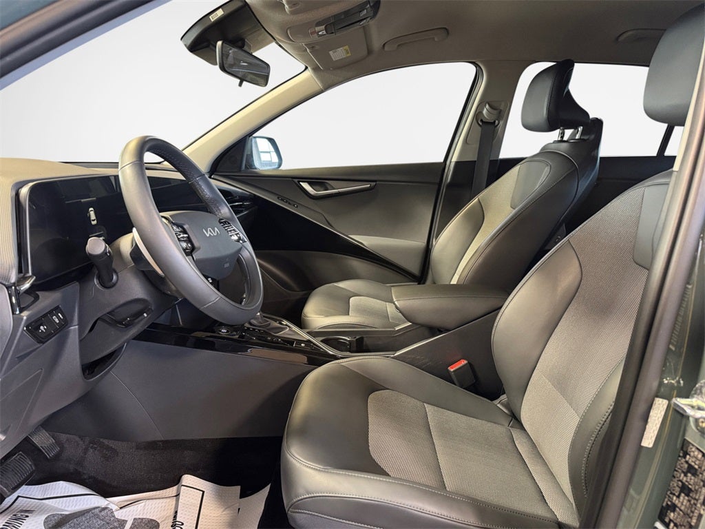 2023 Kia Niro EX