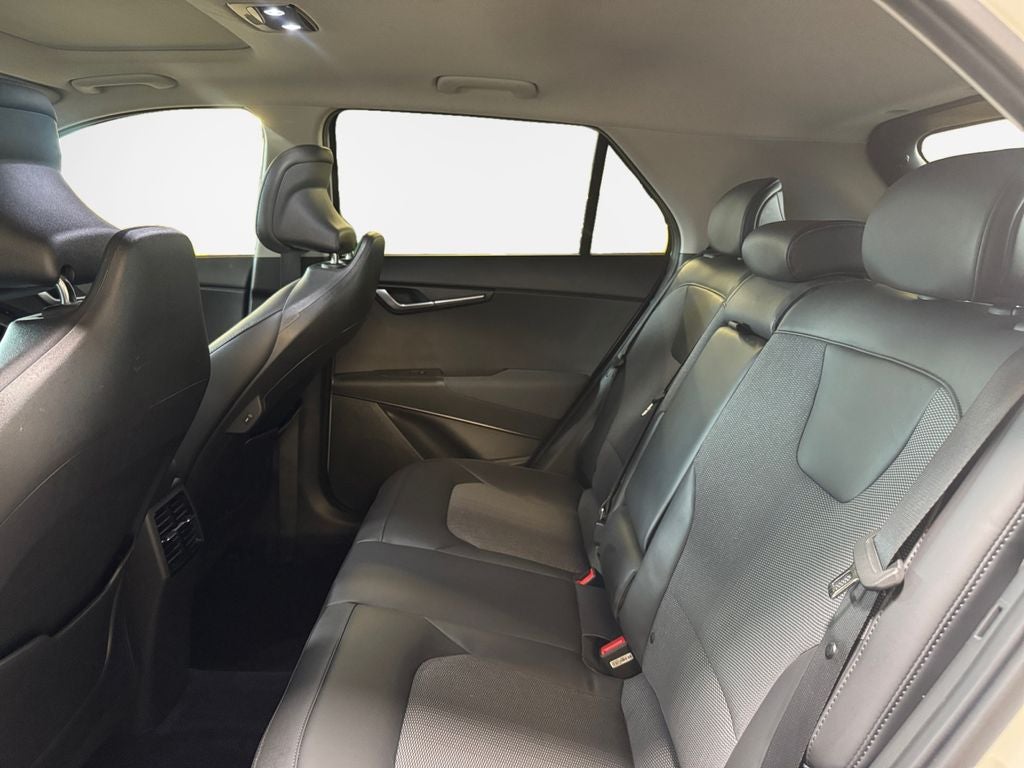 2023 Kia Niro EX Touring