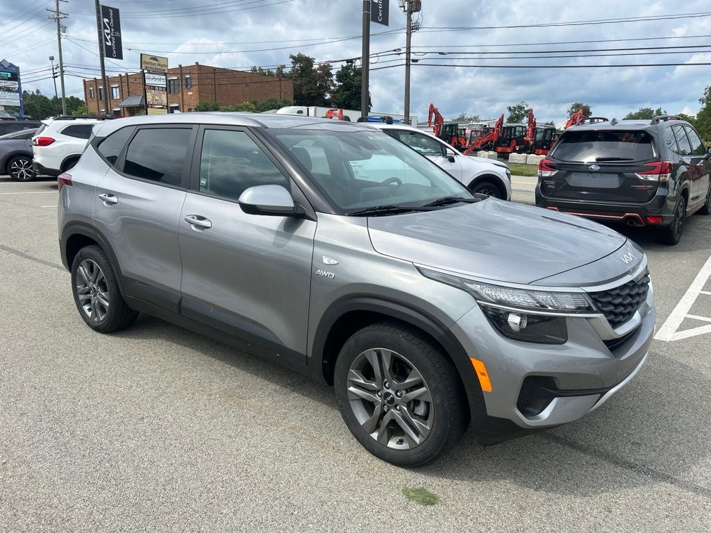 2022 Kia Seltos LX AWD