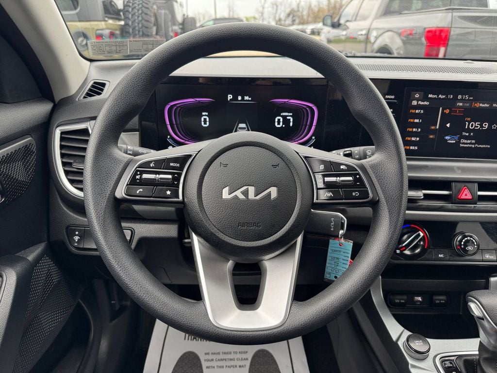 2025 Kia Seltos LX AWD