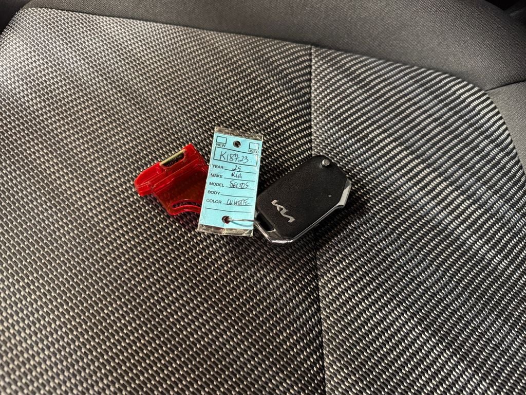 2025 Kia Seltos LX AWD