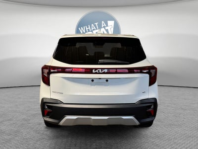 2025 Kia Seltos LX AWD