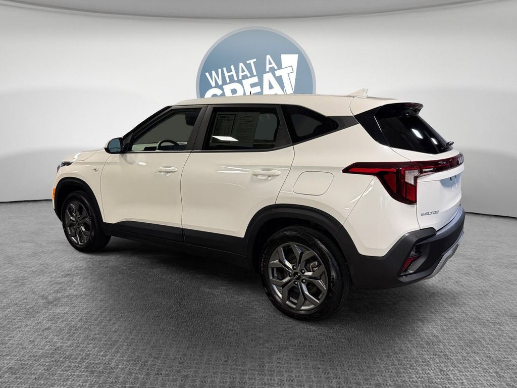 2025 Kia Seltos LX AWD