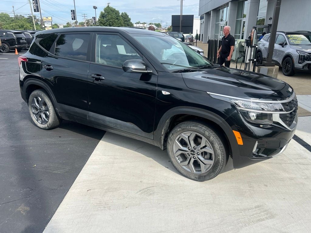 2024 Kia Seltos LX AWD
