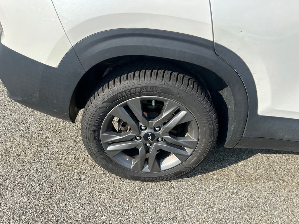 2023 Kia Seltos LX
