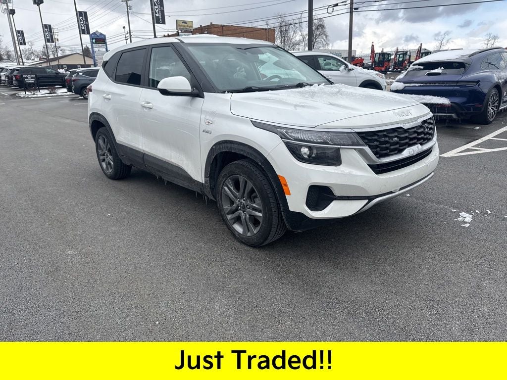 2023 Kia Seltos LX AWD