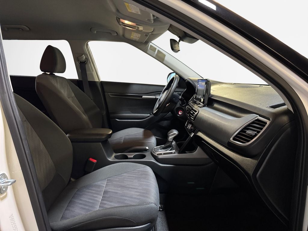 2023 Kia Seltos LX AWD