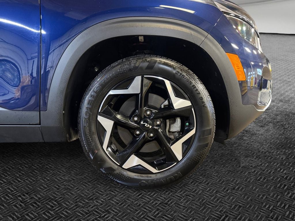 2024 Kia Seltos EX MOONROOF