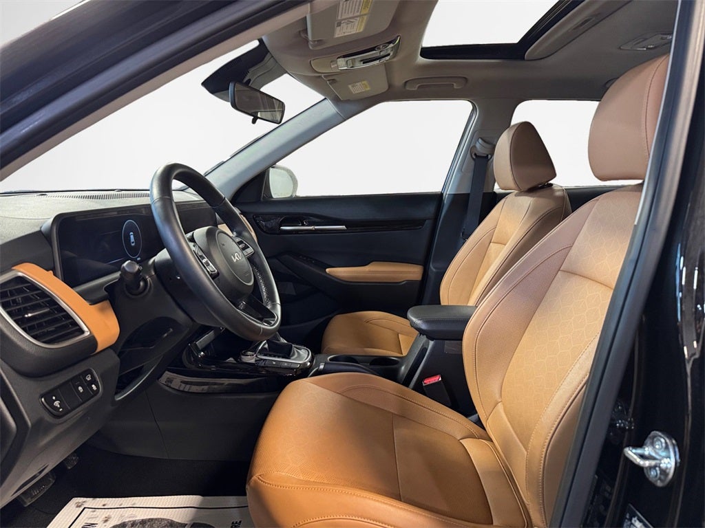 2025 Kia Seltos EX MOONROOF