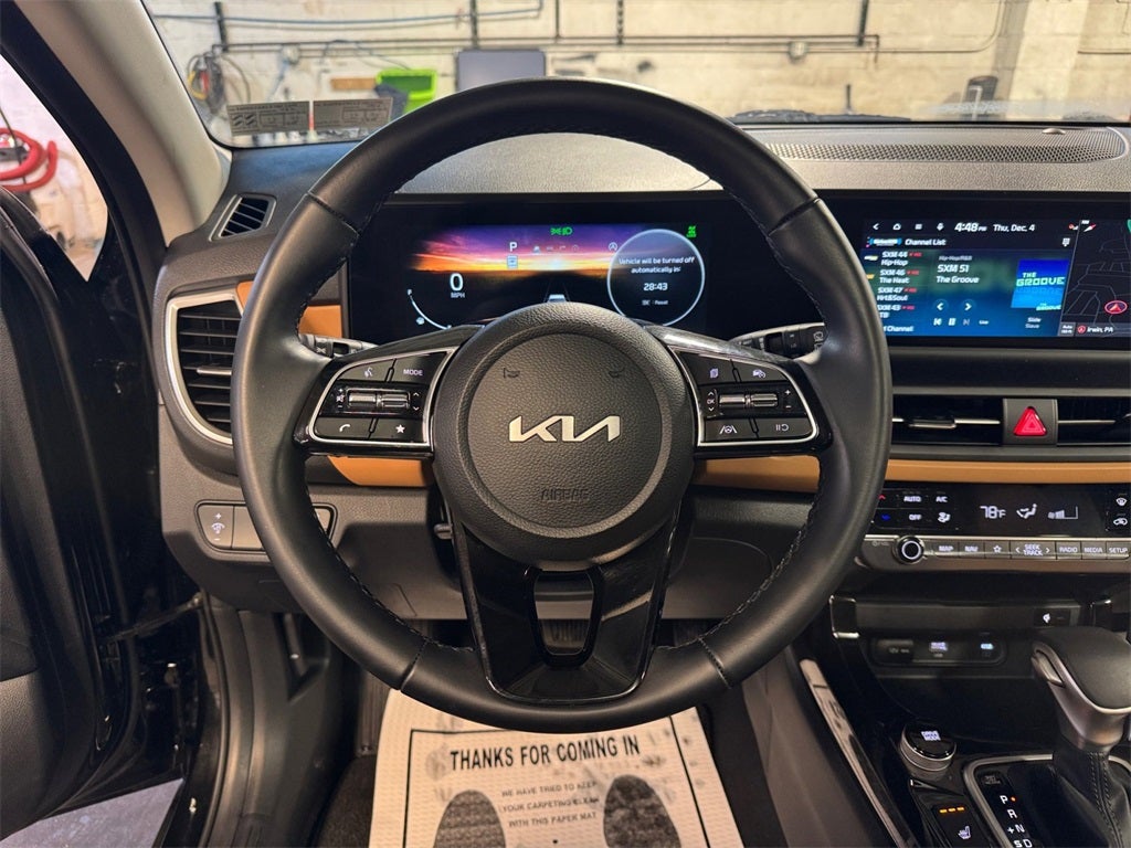 2025 Kia Seltos EX MOONROOF