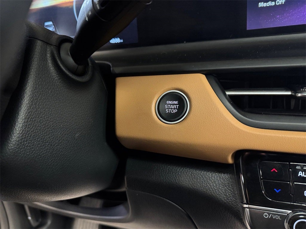 2025 Kia Seltos EX MOONROOF