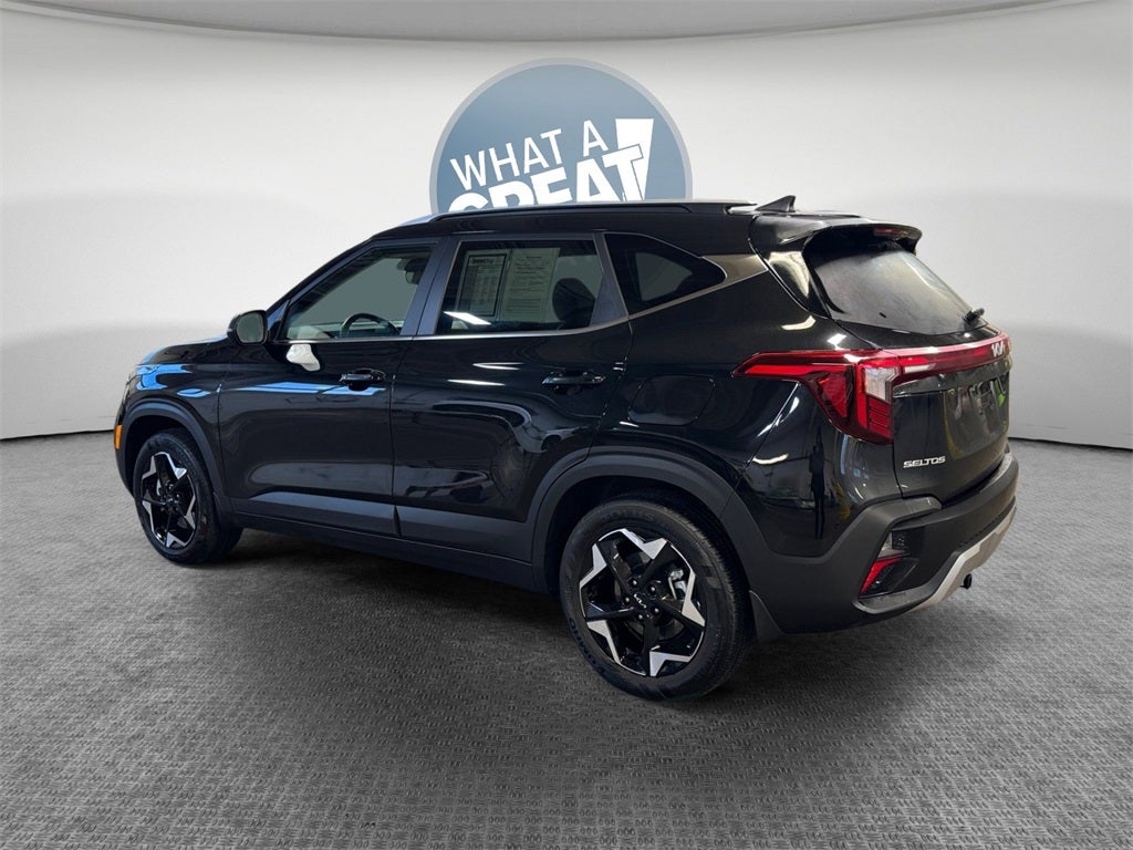 2025 Kia Seltos EX MOONROOF