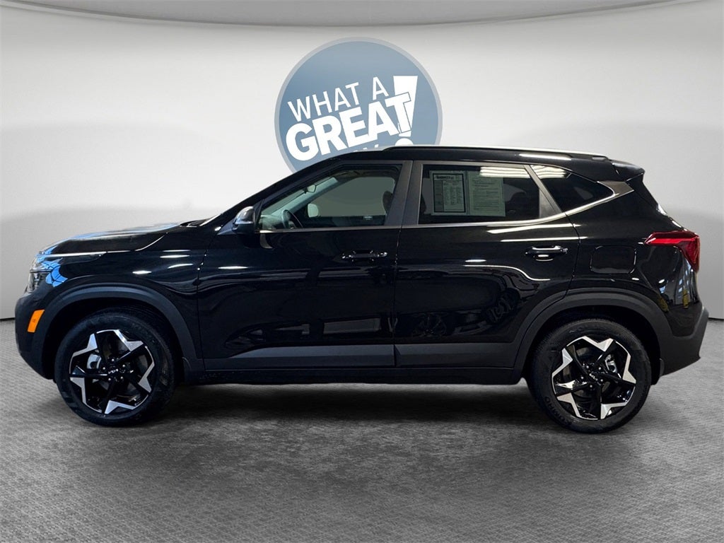 2025 Kia Seltos EX MOONROOF