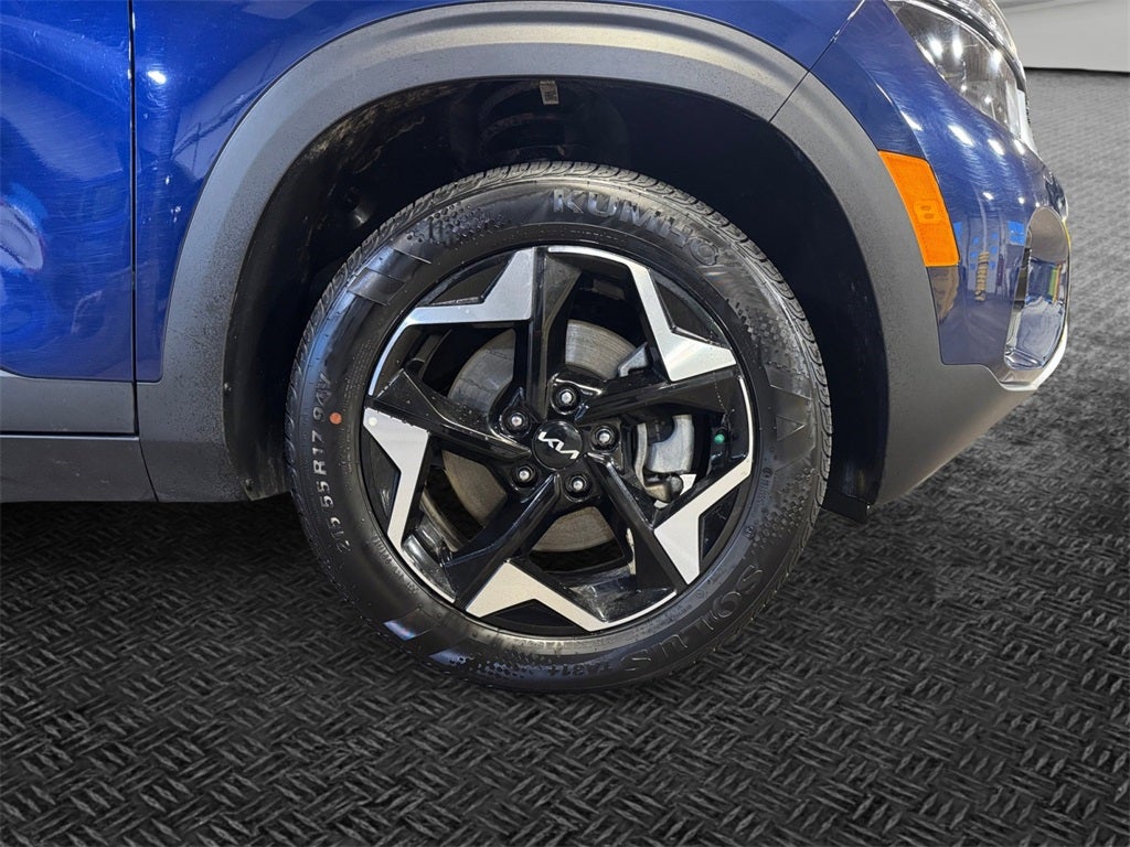 2025 Kia Seltos EX MOONROOF