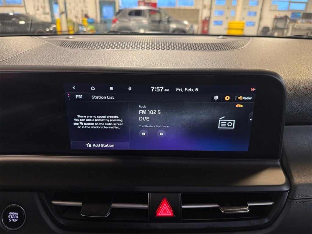 2025 Kia Seltos EX MOONROOF