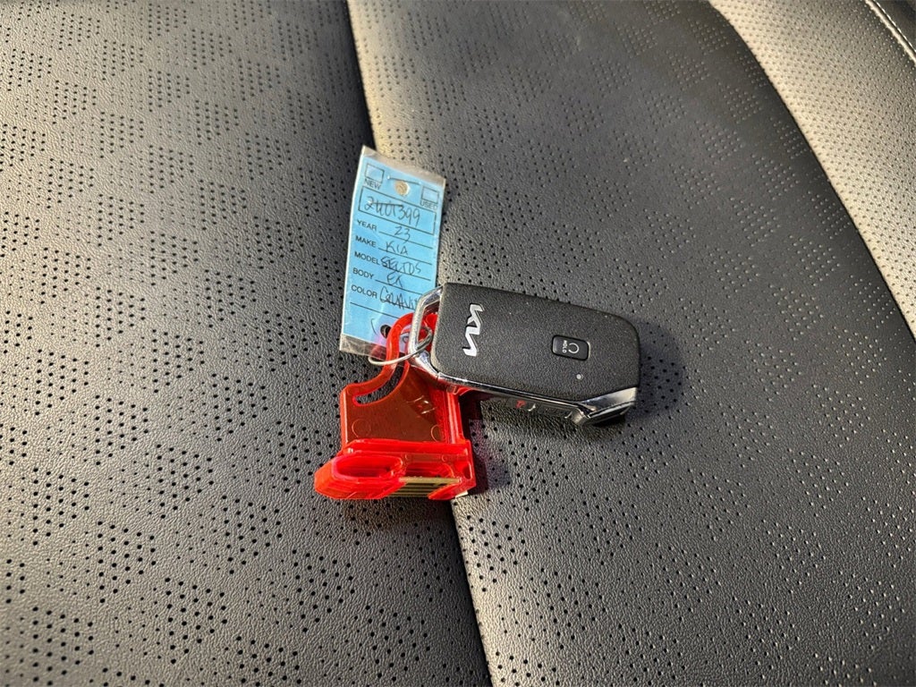 2023 Kia Seltos EX MOONROOF