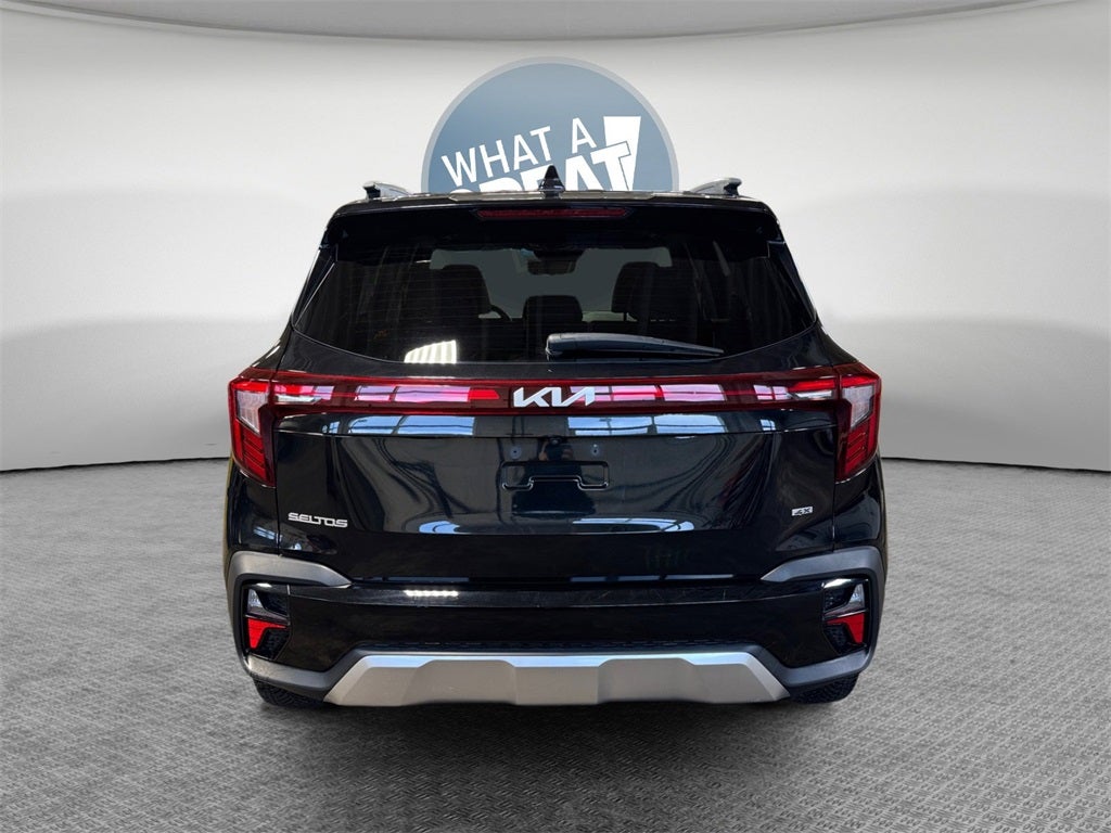 2024 Kia Seltos EX MOONROOF