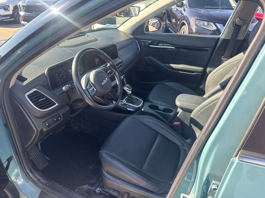 2024 Kia Seltos EX MOON RF
