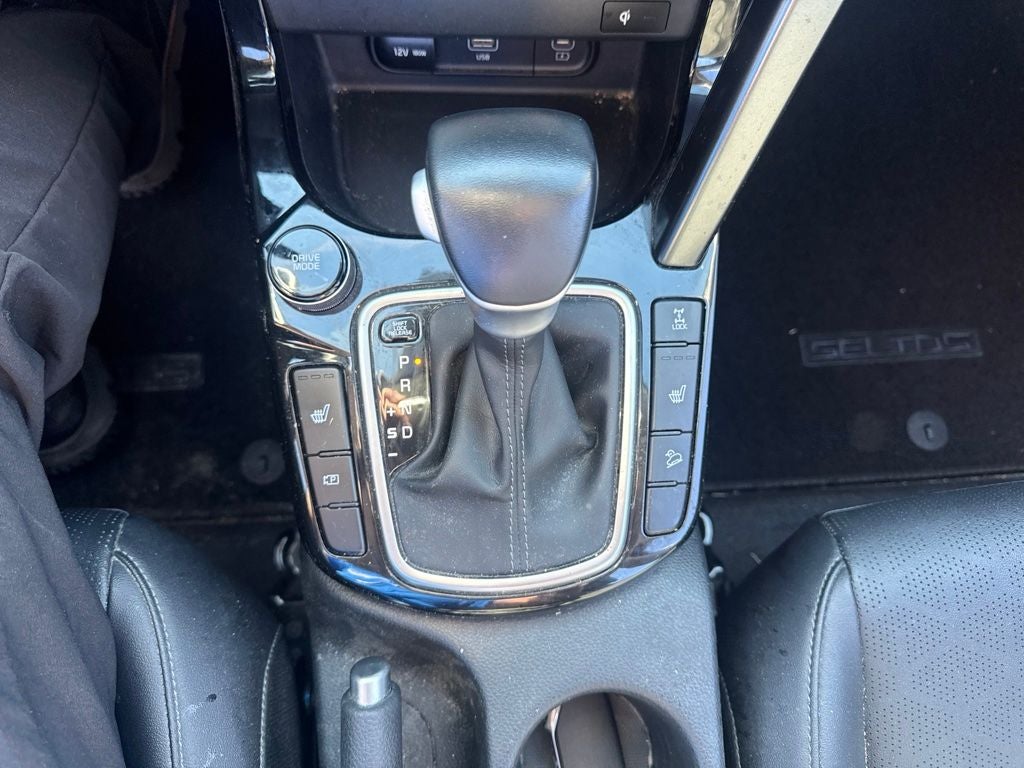 2024 Kia Seltos EX MOON RF
